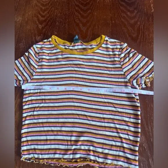 Wild Fable || Women’s Multicolor Striped Crop Casual Summer Top Ruffle Hem M - Picture 5 of 6